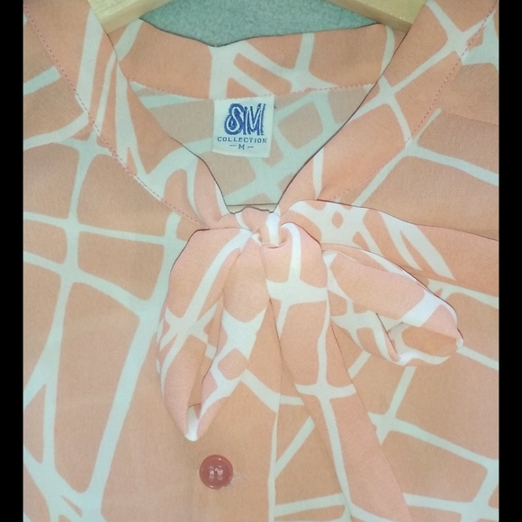 Women button up blouse - Picture 3 of 3